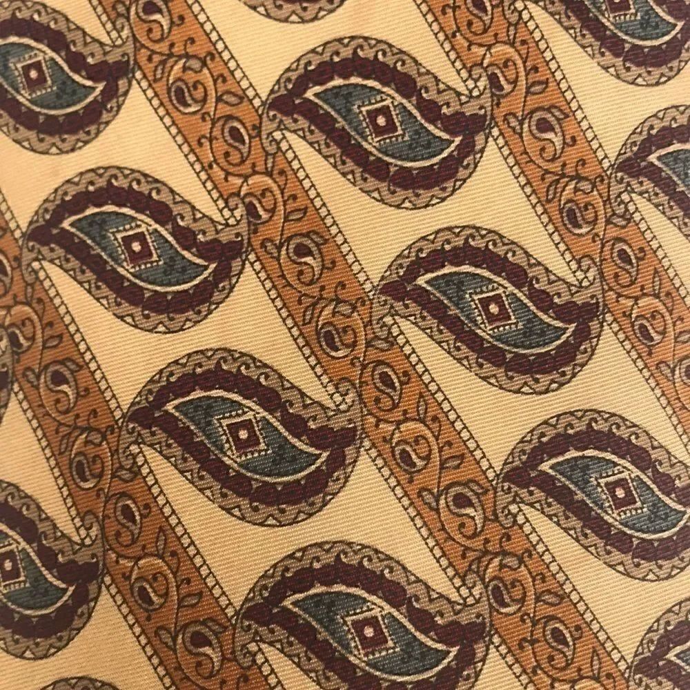 Caleche 100% Silk Tie - Picture 3 of 6